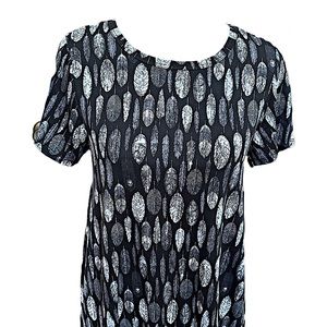 LuLaRoe Carly Feather Print Dress Size S No Pocket